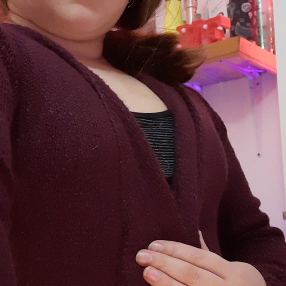 Cartigan - Picture 3 of 3